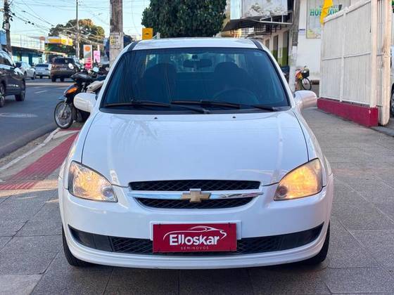 CHEVROLET CLASSIC 1.0 MPFI LS 8V FLEX 4P MANUAL CHEVROLET CLASSIC 1.0 MPFI LS 8V FLEX 4P MANUAL